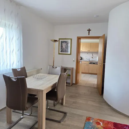Apartment Maria Breitenguessbach
